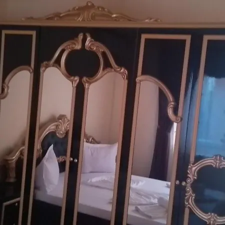 Apartament Casa De La Mare